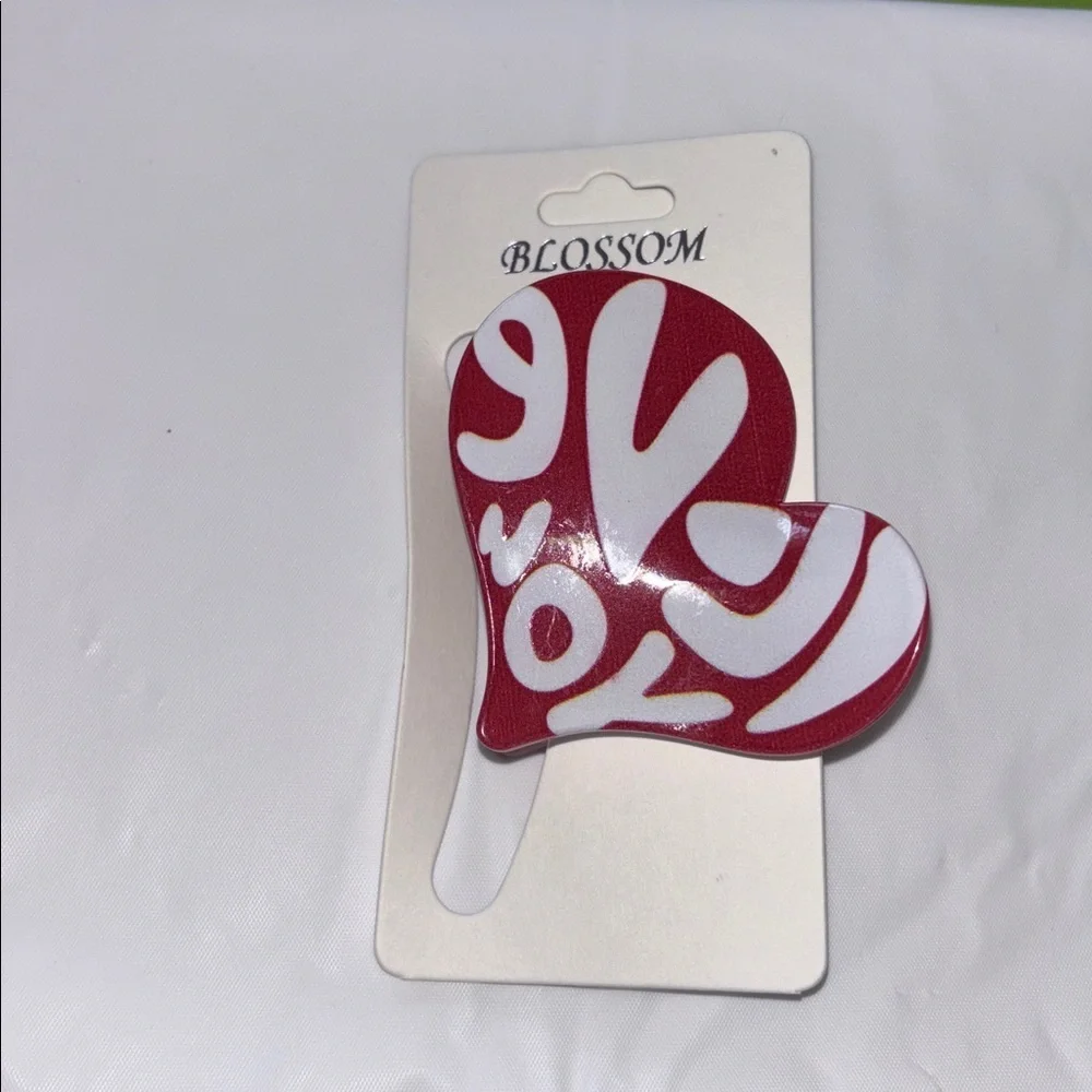 Red and White “LOVE YOU” Heart-Shaped Hair Clip
